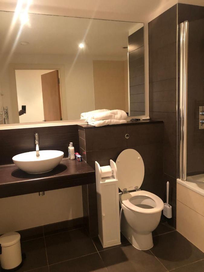 Lovely Serviced Apartment 2Min 2 City Center Manchester Exterior foto